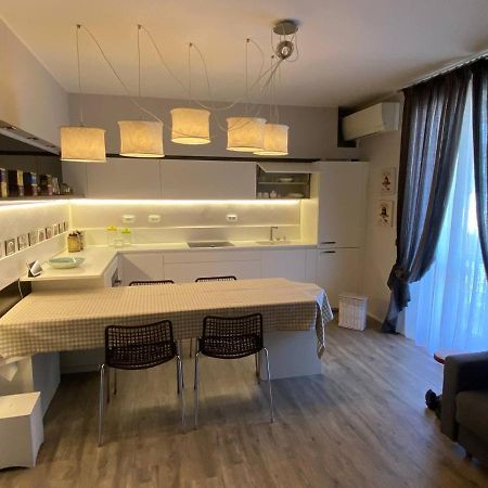 Desenzano Luxury Apartment Desenzano del Garda Exteriér fotografie