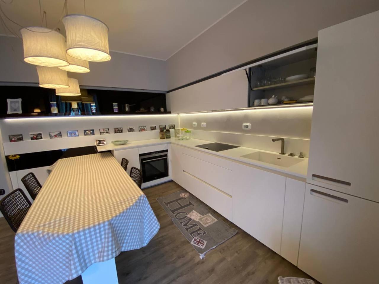 Desenzano Luxury Apartment Desenzano del Garda Exteriér fotografie