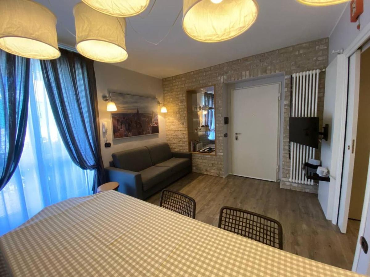 Desenzano Luxury Apartment Desenzano del Garda Exteriér fotografie